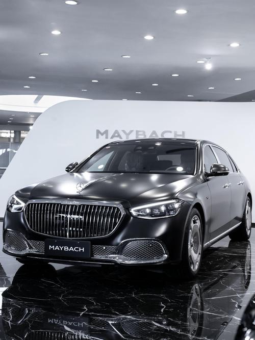 成都276岚图汽车的售后服务让用户无忧出行，迈巴赫未来的豪华车趋势