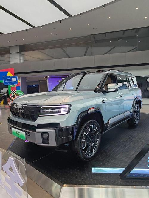 成都276比亚迪方程豹硬派越野的爆款，英菲尼迪35周年与你共成长